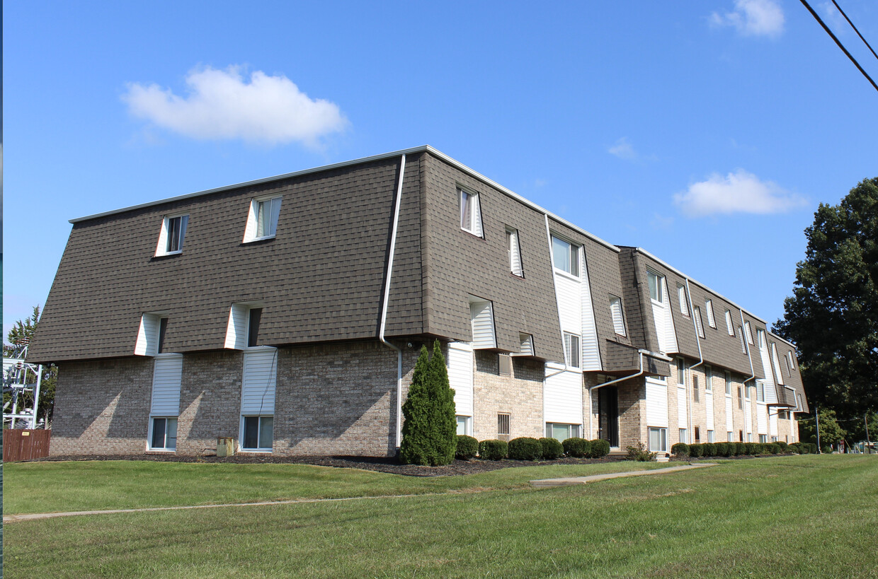 Primary Photo - Huron River Rockwood Apartments