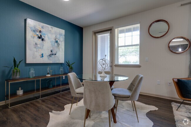 2HAB, 2BA - 1,125 ft² - Gran Bay