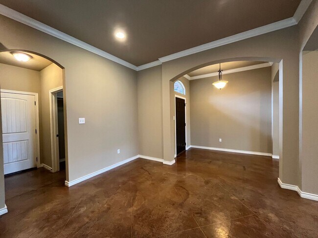 Foto del edificio - 3 Bedroom Home available for rent.   Refrigerator, washer and dryer included.