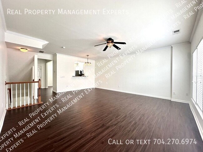 Building Photo - Charming 3BR/2.5BA Townhouse in Provinceto...