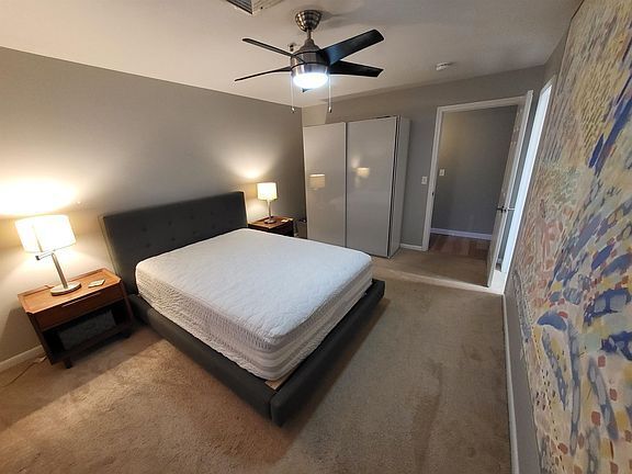Foto del edificio - Two bedroom, two bathroom remodeled condo