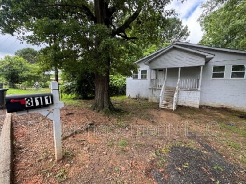 Primary Photo - 311 Walker Ave