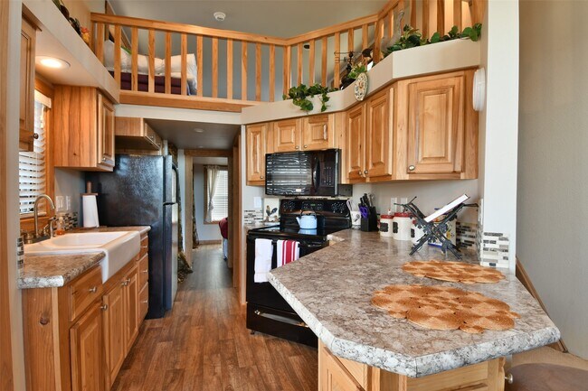 Foto del edificio - 12570 Farm to Market 1155 E