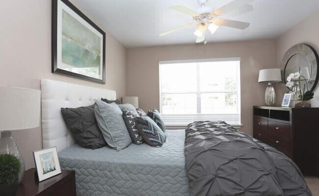Building Photo - 3 bedroom in Tomball TX 77375