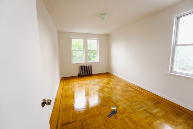 Building Photo - 3922 Amundson Ave