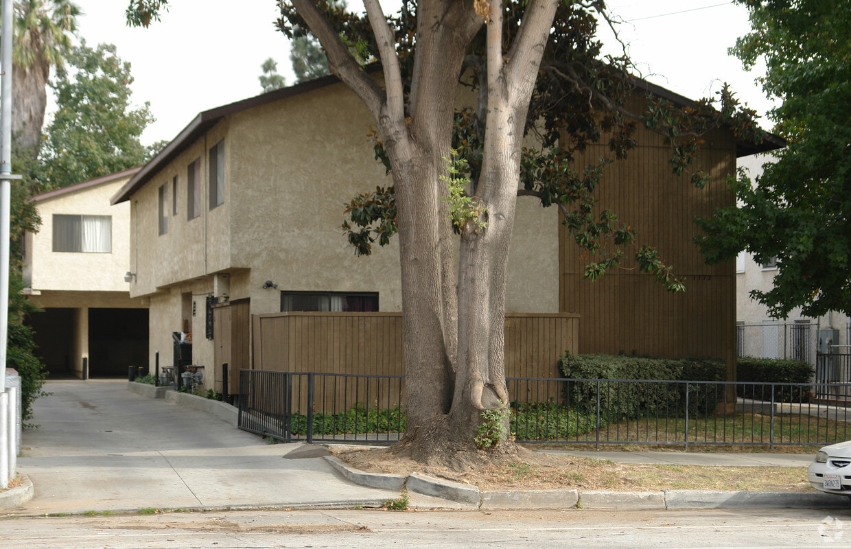 1172 Raymond Ave, Pasadena, CA 91103 Apartments in Pasadena, CA