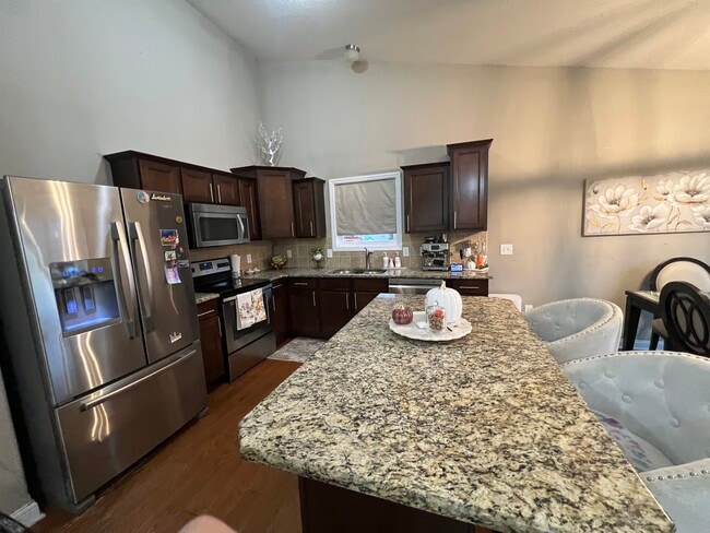 Building Photo - 5408 Elk River Dr