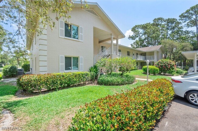 Foto del edificio - 260 Timber Lake Cir