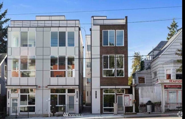 Building Photo - 6741 15th Ave NW