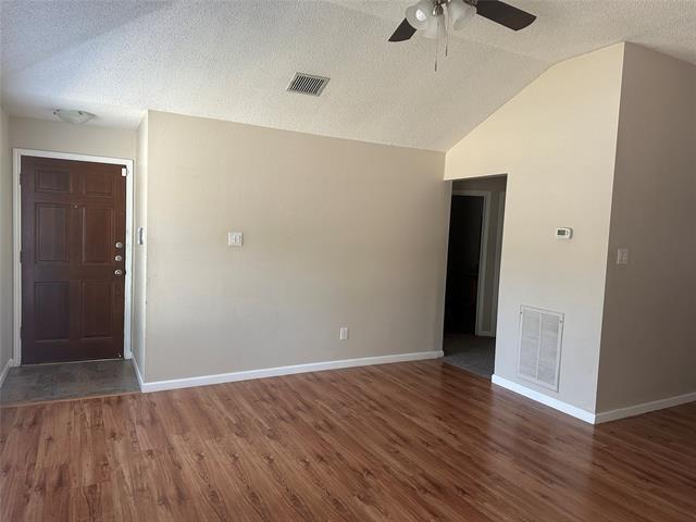 Foto del edificio - 2305 Dalewood Ln