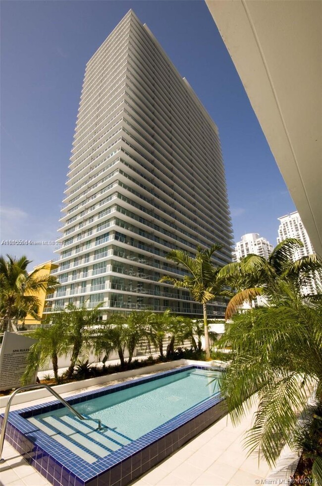 Foto del edificio - 79 SW 12th St