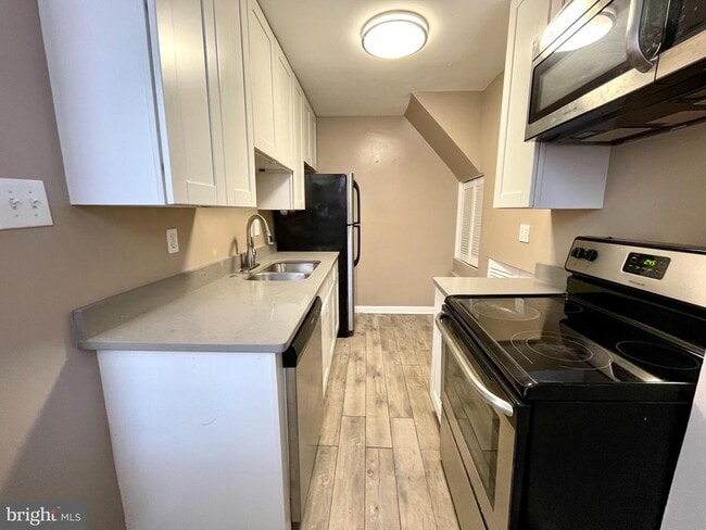 Foto del edificio - 819 12th St NE