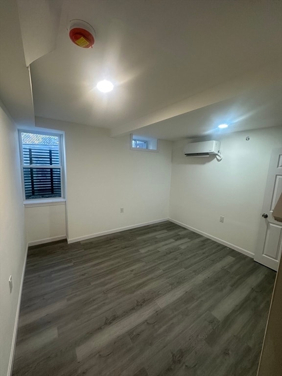 Building Photo - 23 W 5th St