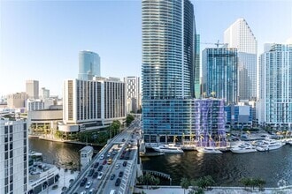 Building Photo - 485 Brickell Ave
