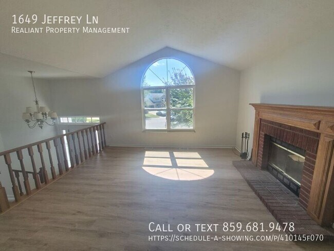 Foto del edificio - 1649 Jeffrey Ln