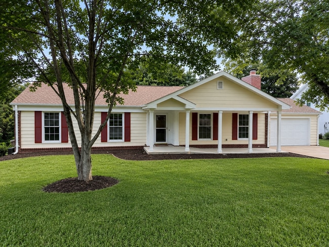 Building Photo - 18 Winslow Ln