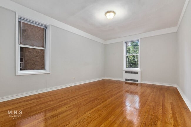 Building Photo - 252 74th St