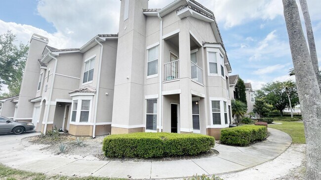 Building Photo - 18022 Villa Creek Dr