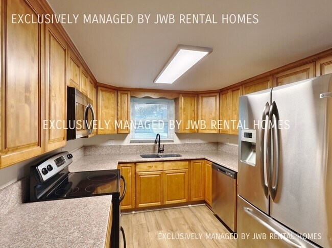Building Photo - 3047 San Salvadore Ave