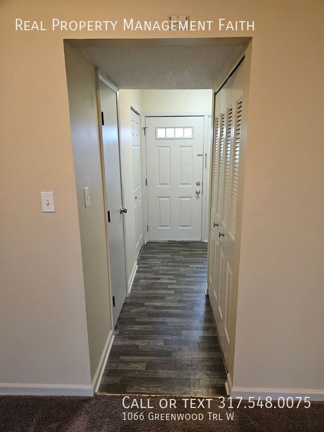 Building Photo - 1066 Greenwood Trail W Dr