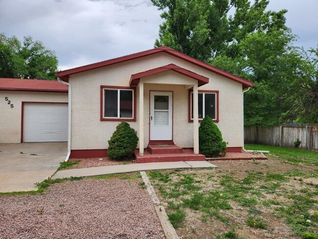 Unit B Entrance - 525 N Diamond Ave