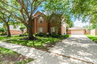 Building Photo - 2608 Leroy St