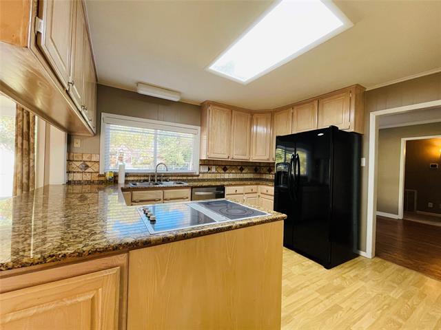 Foto del edificio - 5000 Barbara Rd