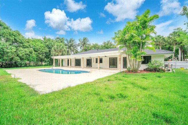 Foto del edificio - 11476 Sundance Ln