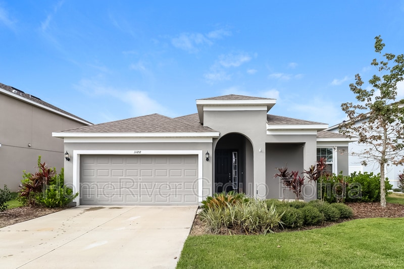 Foto principal - 3188 Bethpage Loop