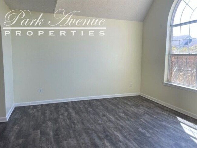 Foto del edificio - 1866 Sandy Trail Dr