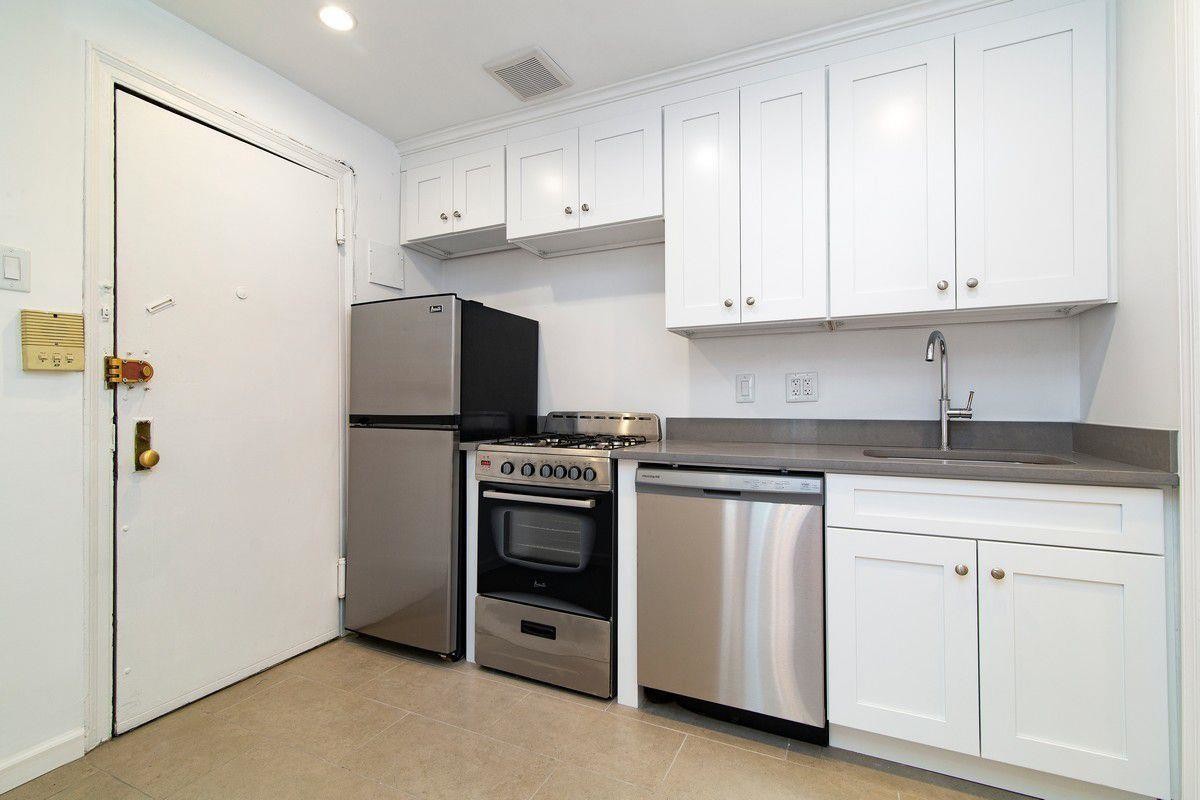 Building Photo - 336 East 19th Street