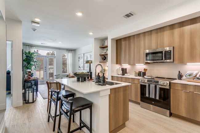 Building Photo - Altitude at Brooks