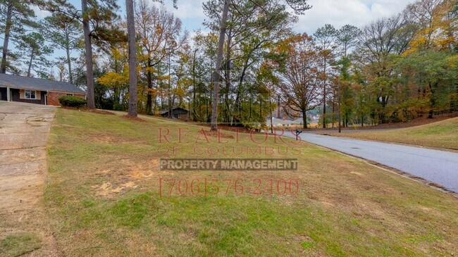 Foto del edificio - 5233 Verdun Dr