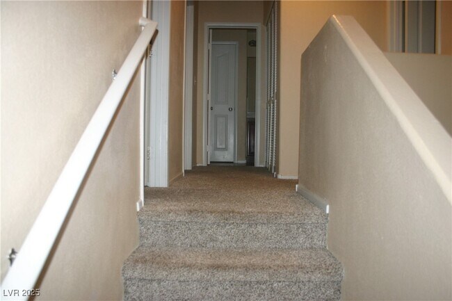 Building Photo - 1158 Gecko Rd