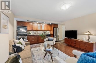 Building Photo - 27A Ridout St