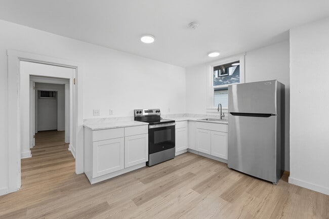 Building Photo - 1308 W Nora Ave