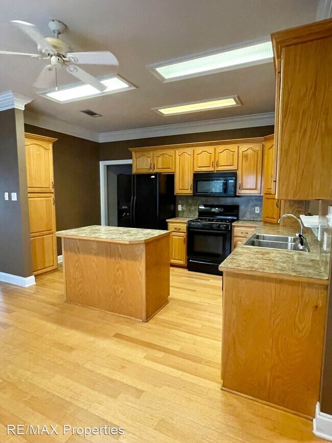 Building Photo - 2 br, 2 bath House - 11113 Garrett Dr