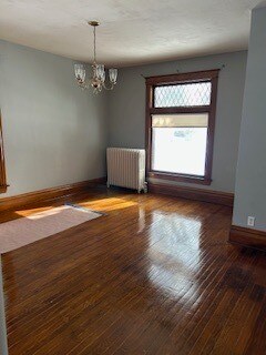 Foto del edificio - 404 Gillett Ave