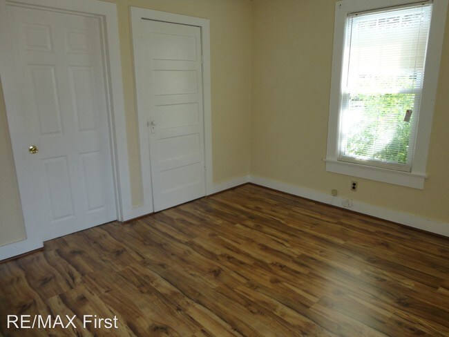 Building Photo - 2 br, 1 bath House - 2973 Ellejoy Road