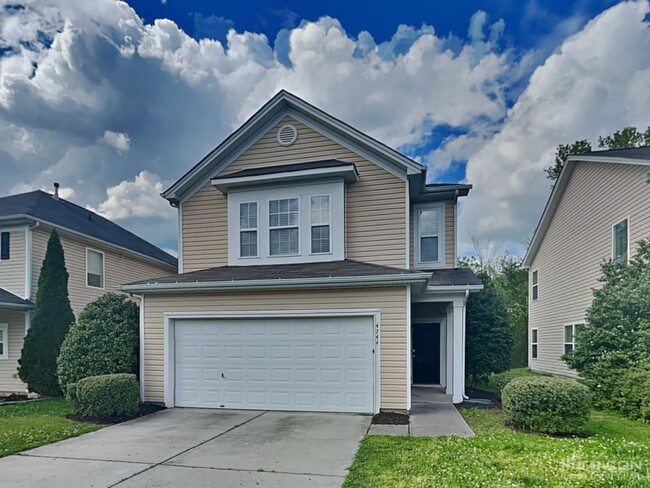 Building Photo - 4744 Abercromby St