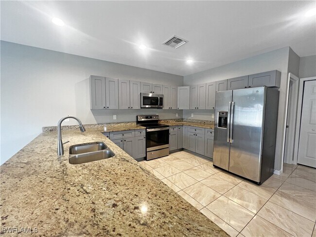 Foto del edificio - 4850 24th St SW