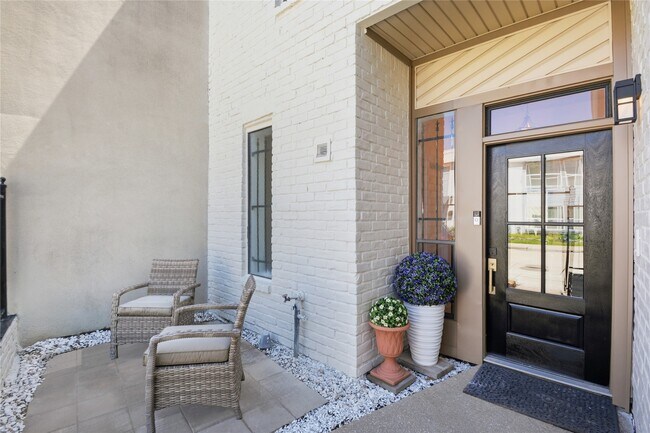 Foto del edificio - 9407 Denbury Way