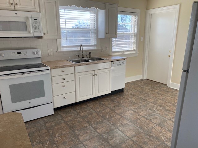 Kitchen - 2638 McCoy Way