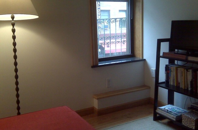 Building Photo - 202 MOTT St
