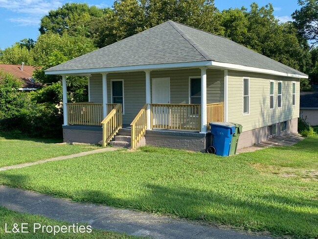 Building Photo - 2 br, 1 bath House - 533 Elm Avenue