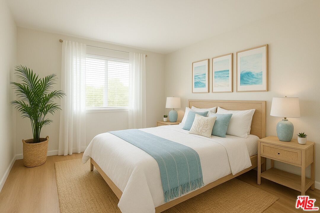 Foto principal - 5000 S Centinela Ave