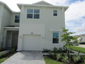 Building Photo - 548 Rivergrass St