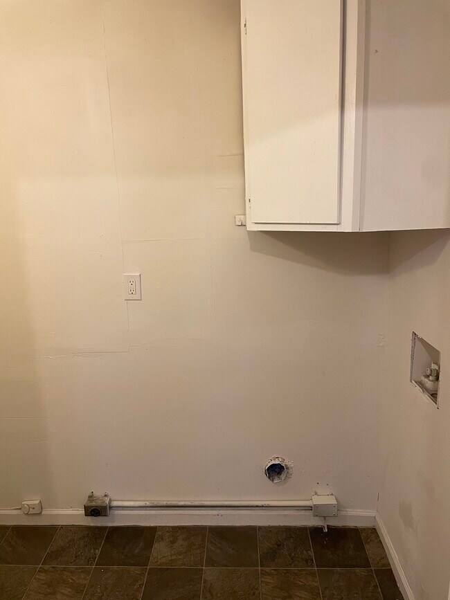 Conexión de lavandería - 2267 Gary Ct NW