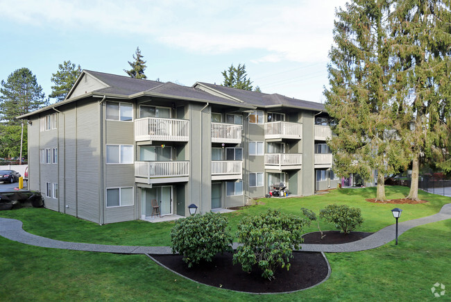 Building Photo - Bluffs at Evergreen