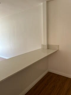 Building Photo - 305 N Vinedo Ave